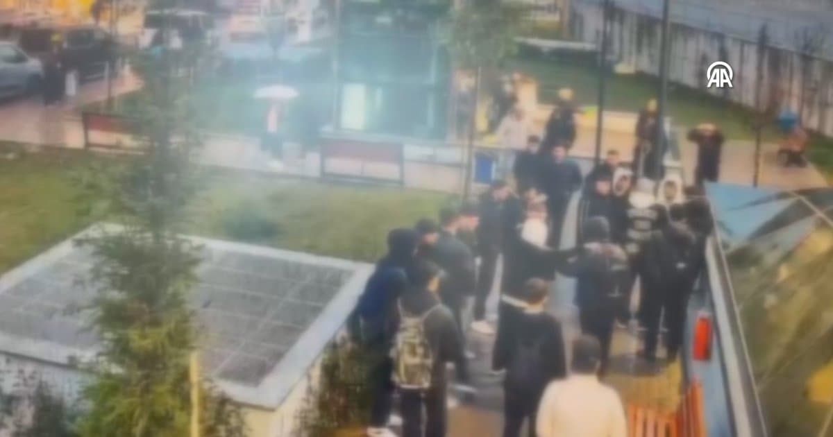 Bağcılar'da metro çıkışında bıçaklanan kişinin ailesi tehdit edildi