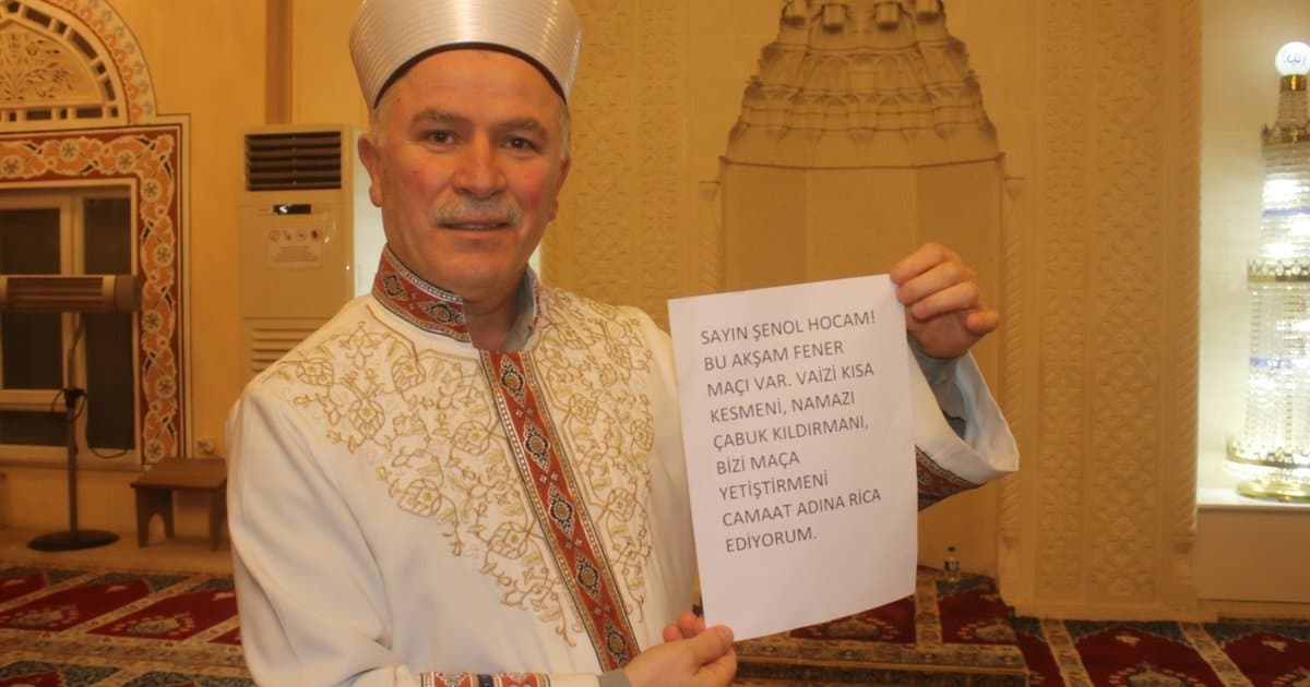 Giresun'da imam, gençlerin isteğine uydu: Vaazı kısa tuttu