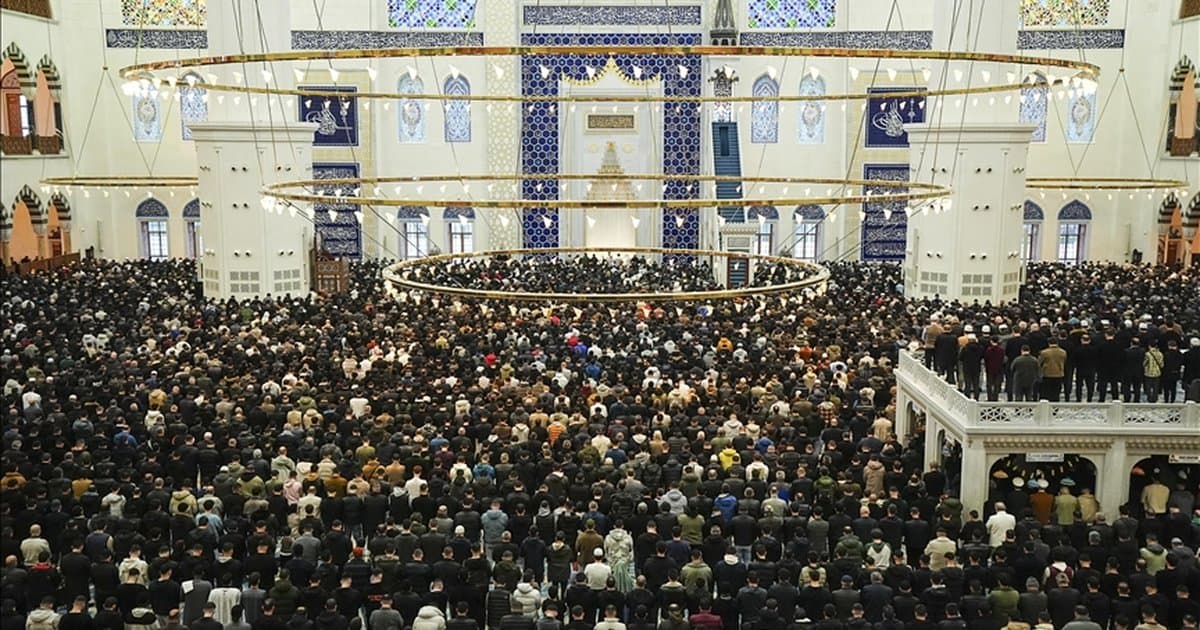 Ramazan Bayramı kutlamaları başladı