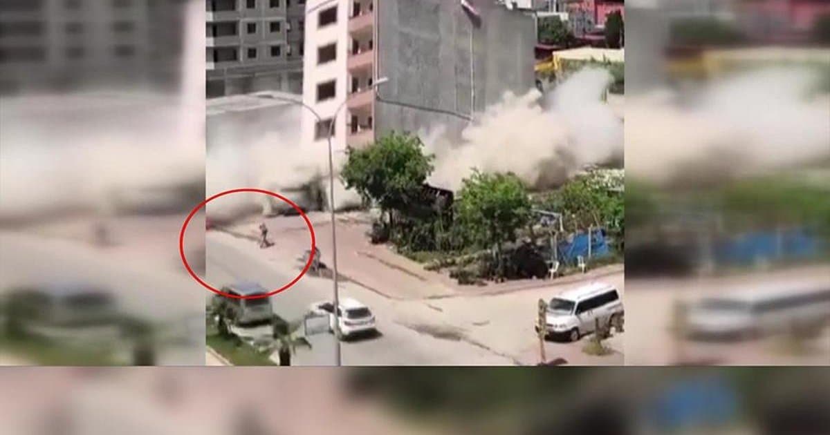 Adana'da kontrolsüz bina yıkımı faciaya davetiye çıkardı