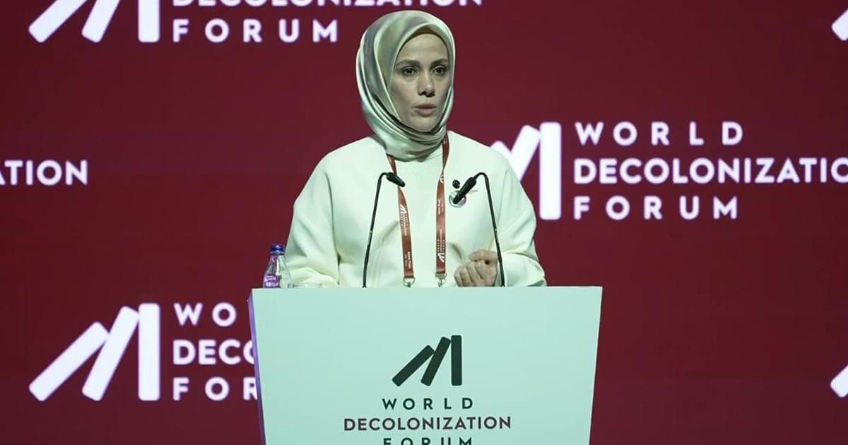 Esra Albayrak'tan Adil Dünya Çağrısı