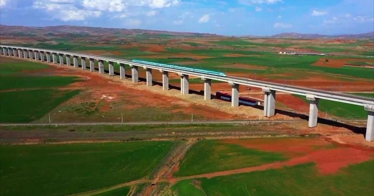 Bayramda trenlere ek vagon ilave ediliyor