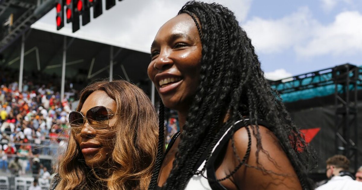 Wimbledon'da Serena ve Venus Williams kardeşler birlikte