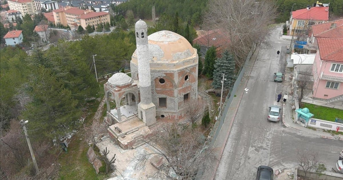 Kütahya'da Çinili Cami'nin yeniden yapımı sürüyor