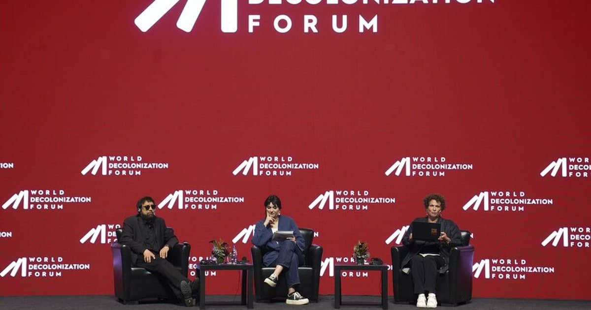 World Decolonization Forum'da küresel düzen ele alındı