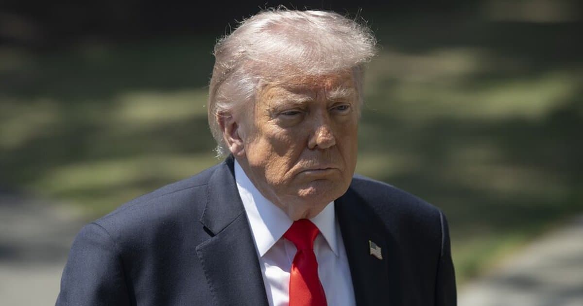 Trump: Küba, ABD'den yardım istedi, görüşeceğiz