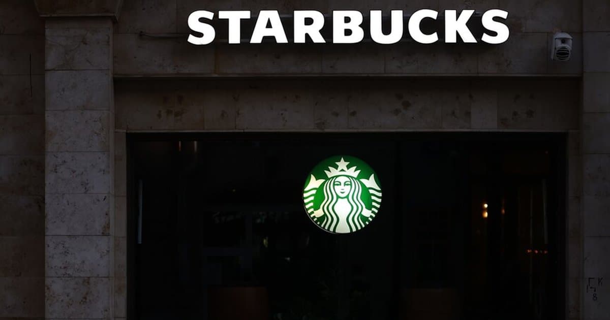Starbucks ABD'de 300 çalışanını işten çıkarıyor