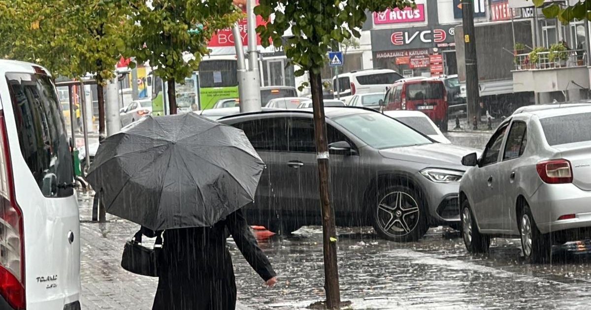 10 il için sarı uyarı: Kuvvetli yağış bekleniyor