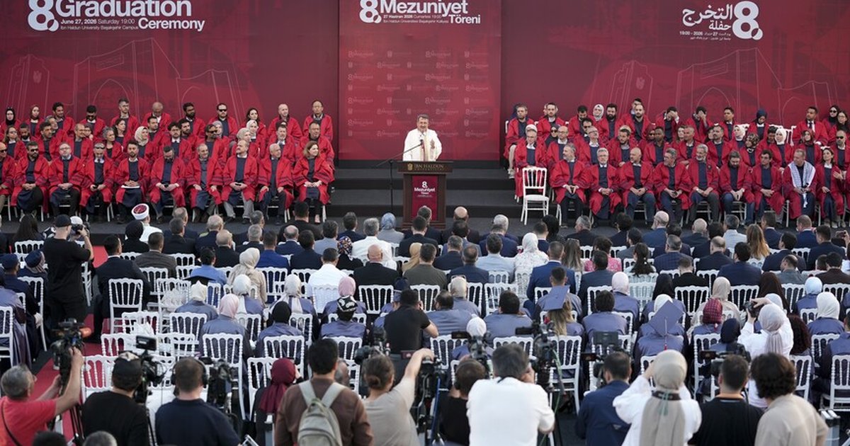 İbn Haldun Üniversitesi 8. Mezuniyet Töreni Gerçekleştirildi