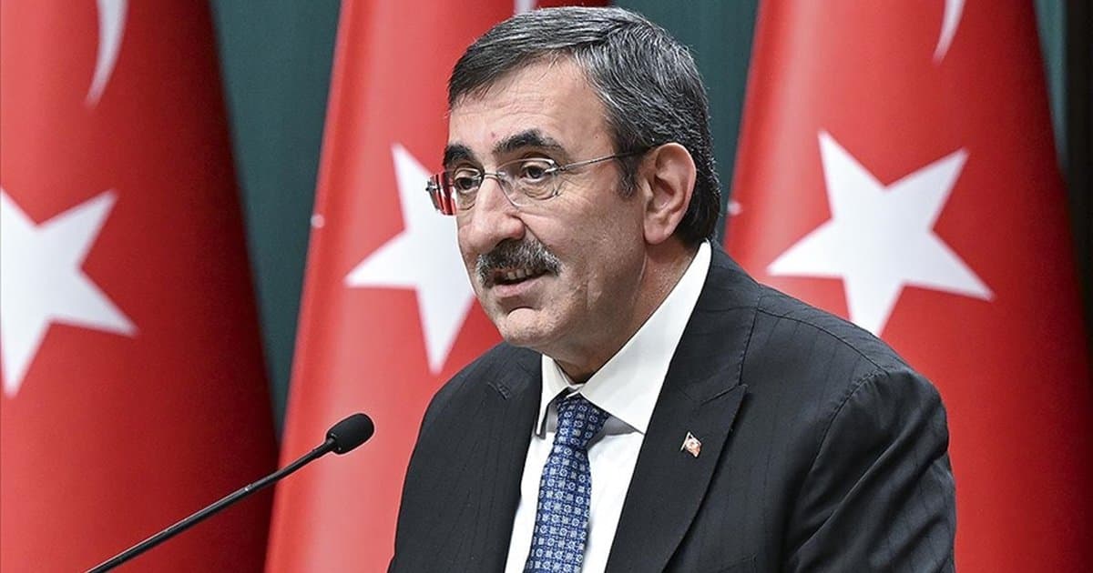 Cumhurbaşkanı Yardımcısı Yılmaz'dan ekonomik istikrar vurgusu