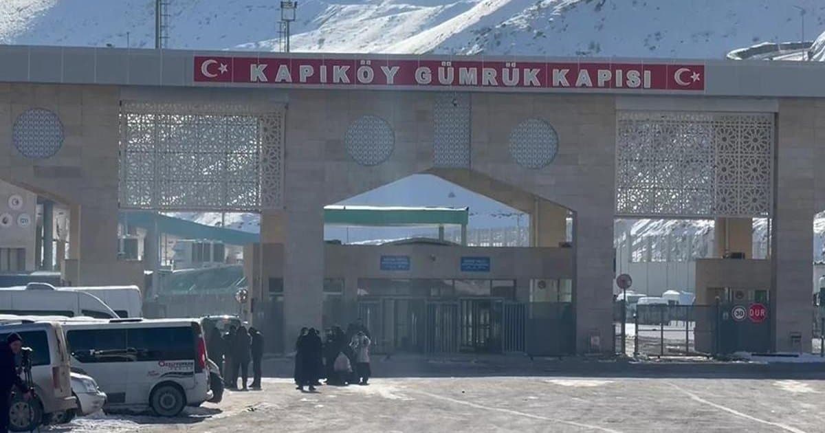 Türkiye-İran Sınırındaki Geçişler Devam Ediyor