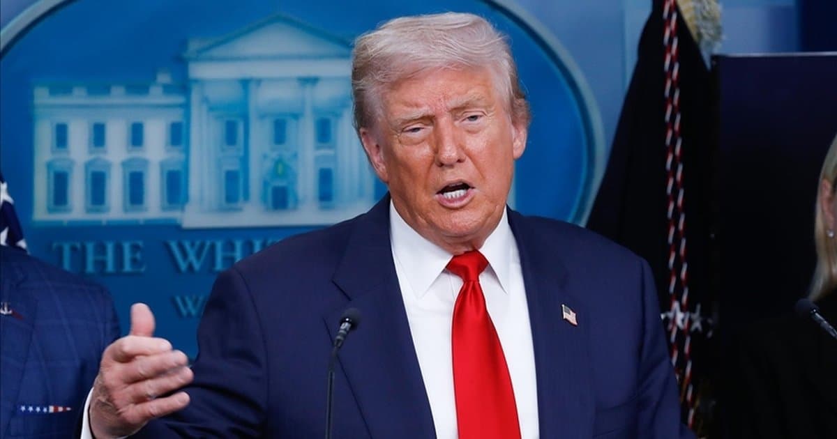 Trump, savunma şirketleriyle görüştü