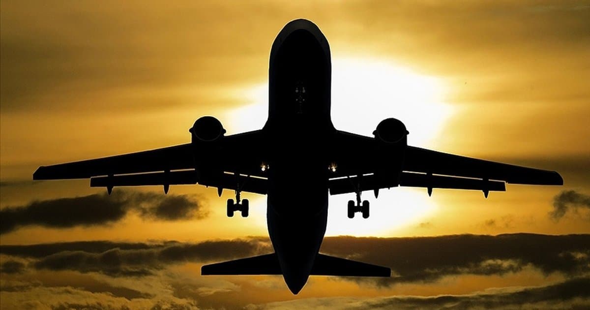 ABD'de yakıt fiyatları uçak biletlerini etkileyecek