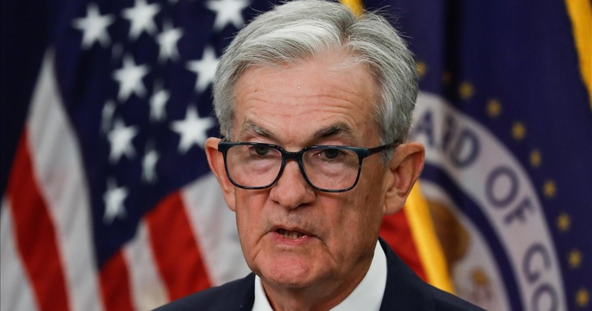 Fed Başkanı Powell'dan 'bekle-gör' açıklaması