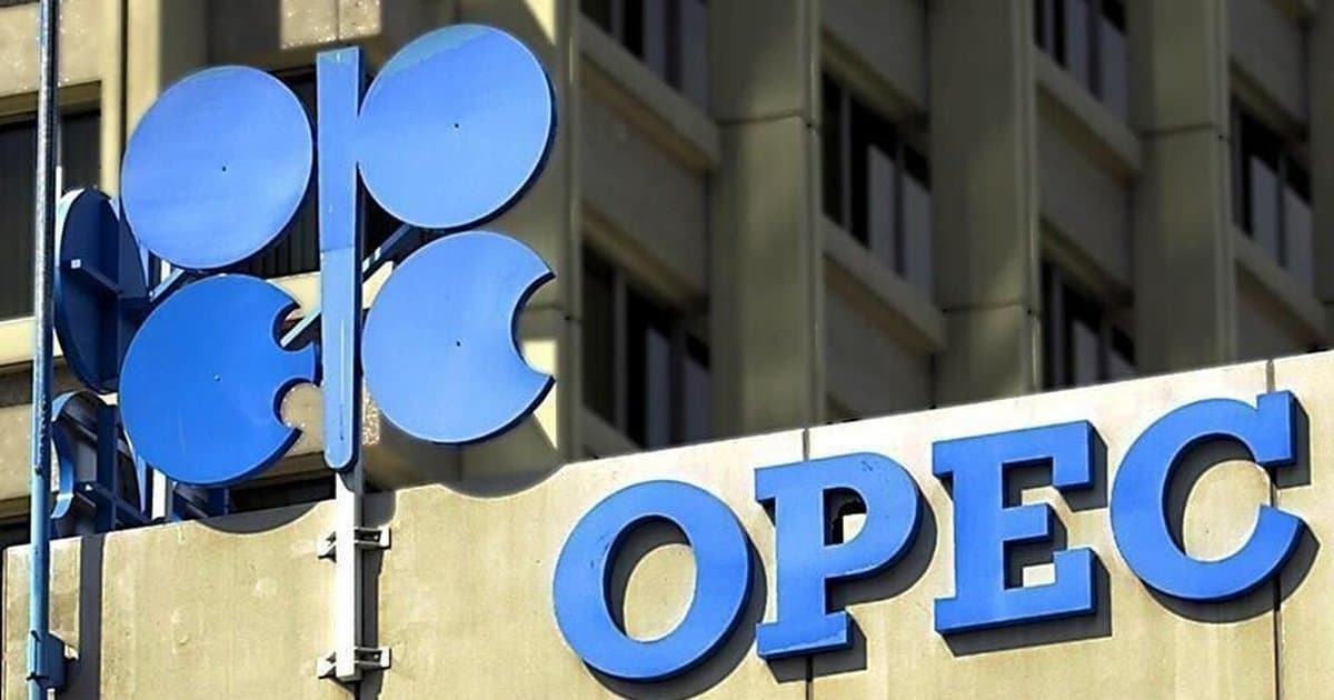 OPEC+ ülkeleri petrol üretimini artırıyor