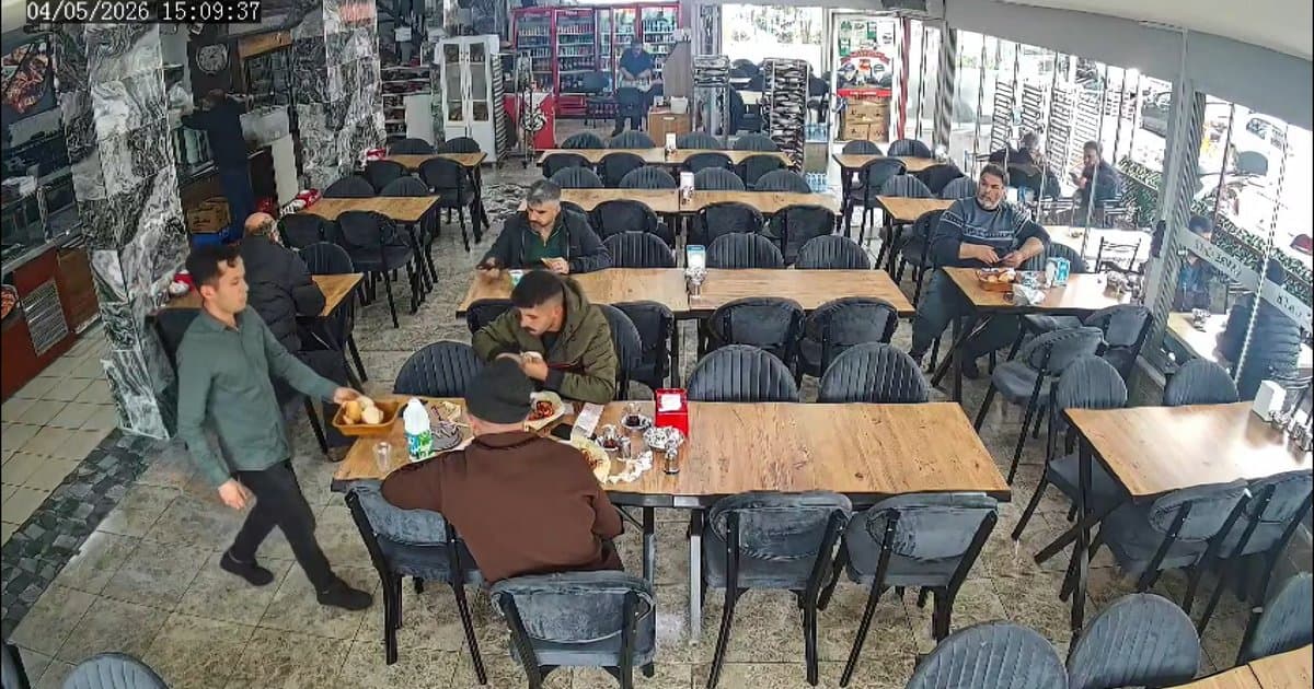 Başakşehir'de Büfede Hesap Ödemeden Kaçtılar