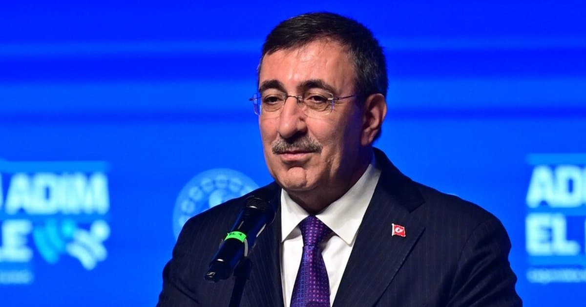 Cevdet Yılmaz'dan İstanbul'a katılım finans merkezi vurgusu
