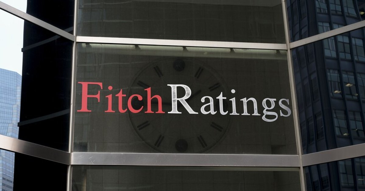 Fitch: Hürmüz Boğazı'nın Açılması Petrol Arz Fazlası Yaratacak
