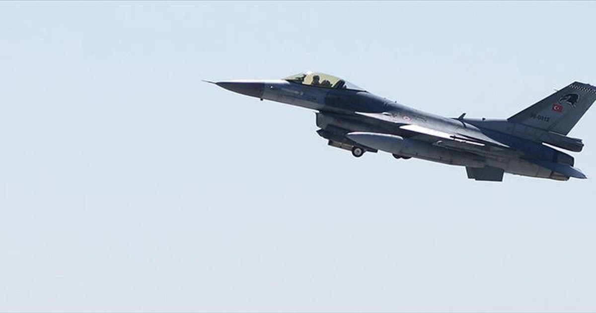 Balıkesir'de F-16 uçağı kaza yaptı: 1 pilot şehit oldu