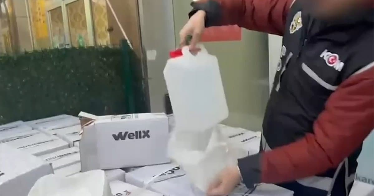 İstanbul'da sahte içki operasyonları: 28 bin litre alkol ele geçirildi