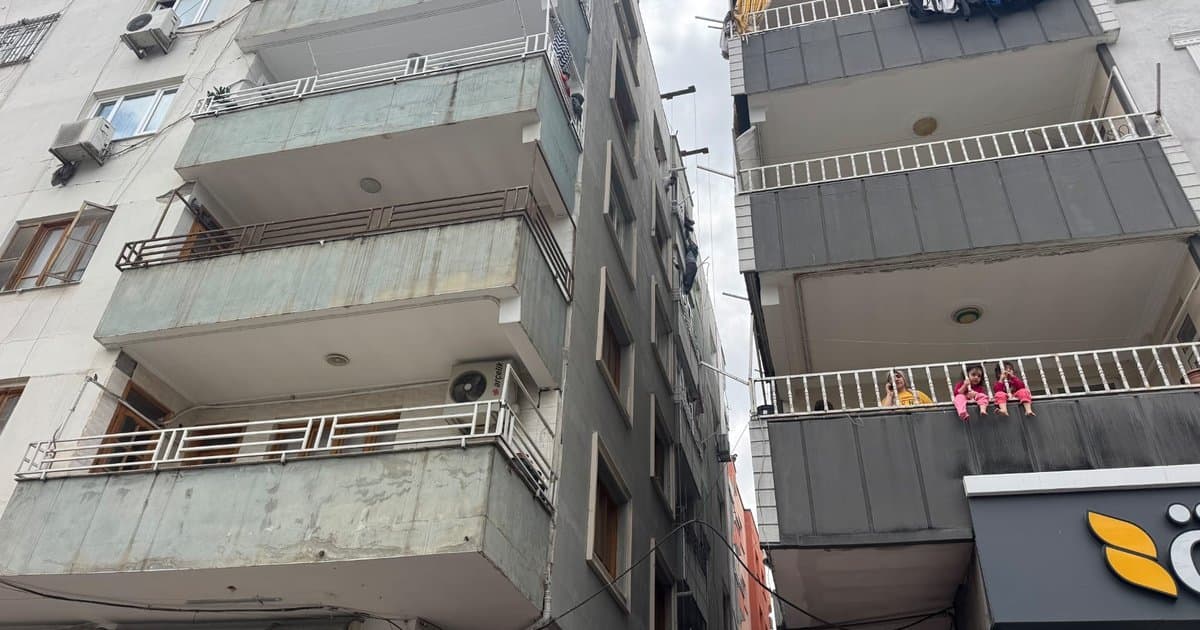 İnşaatta asansör kazası: İşçi balkondan düştü