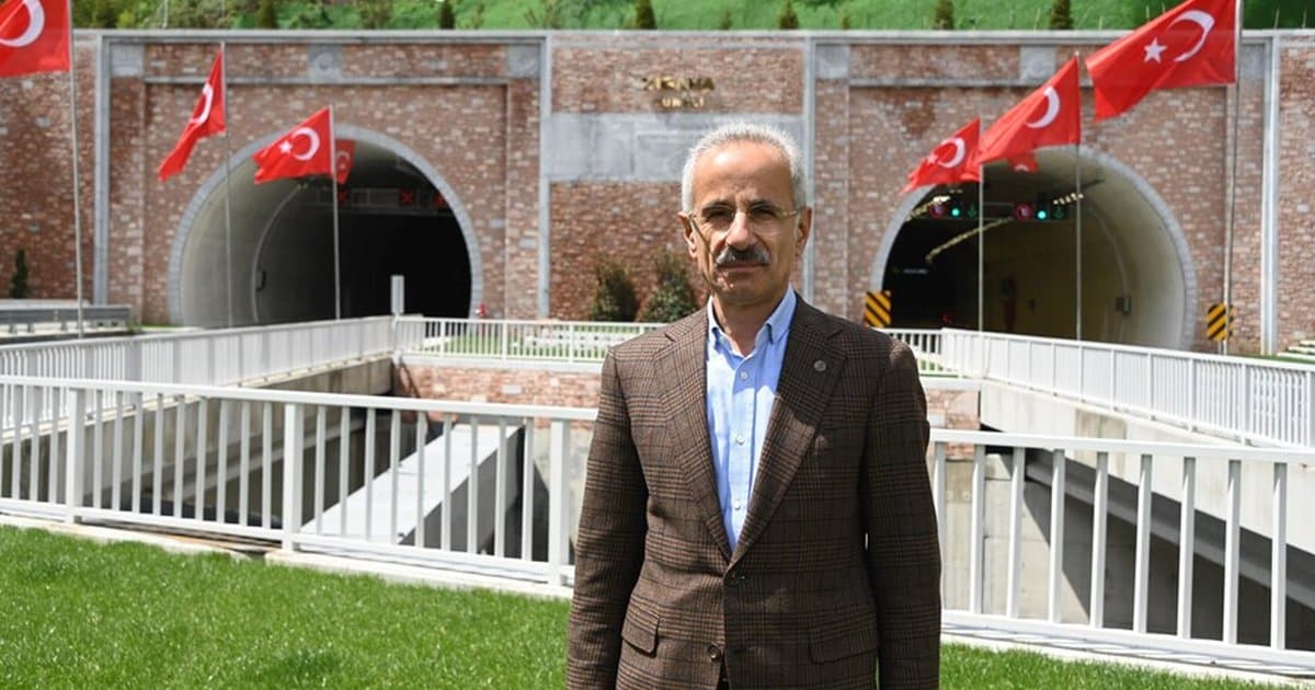 Zigana Tüneli 3 yılda 5 milyon araç kullandı
