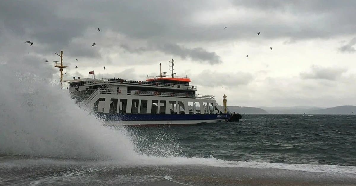 Marmara'da fırtına: Deniz otobüsü seferleri iptal