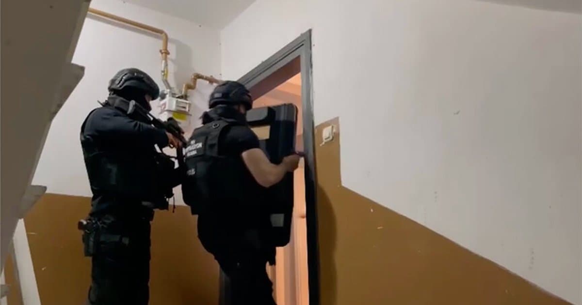 İstanbul'da DEAŞ operasyonunda 11 zanlı yakalandı