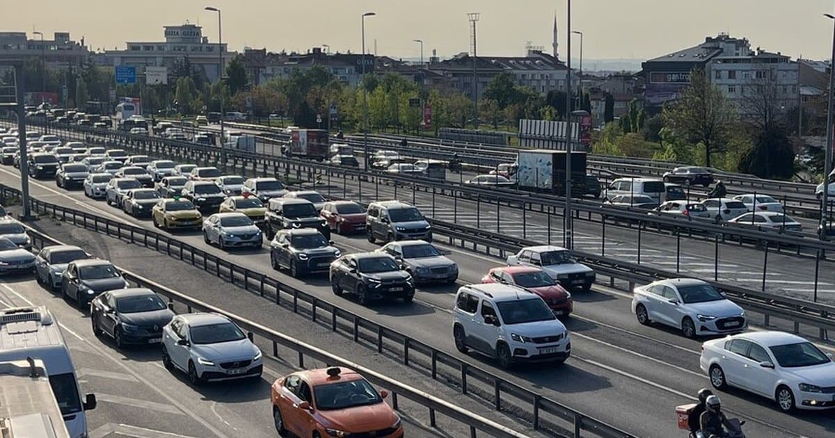 İstanbul'da trafik yoğunluğu yüzde 78'e çıktı