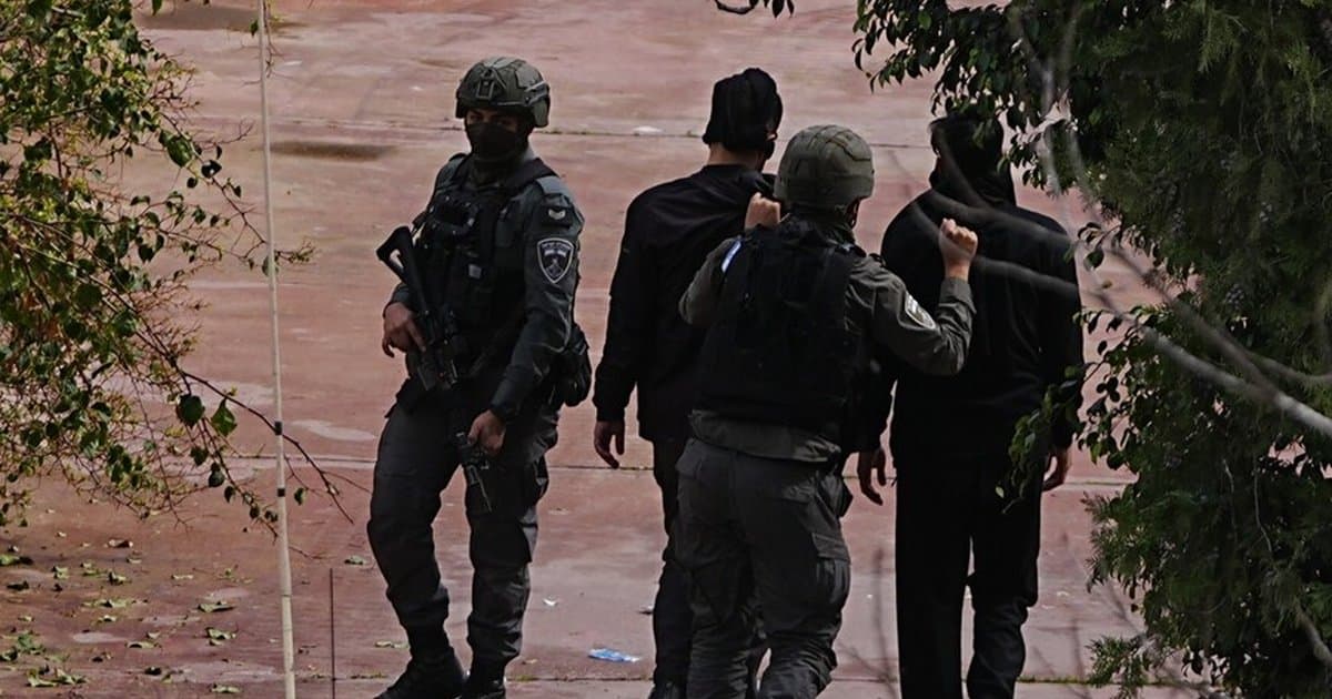 İsrail ordusu Batı Şeria'da baskın düzenledi, onlarca Filistinli gözaltına alındı