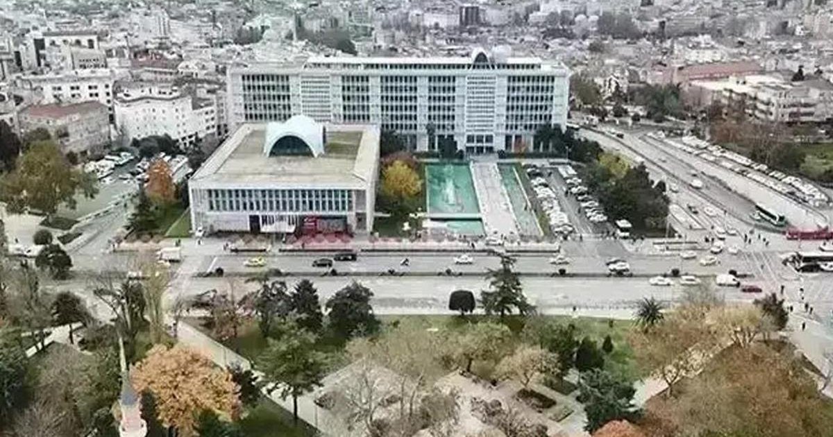 İBB Yolsuzluk Davası Duruşması Ertelendi