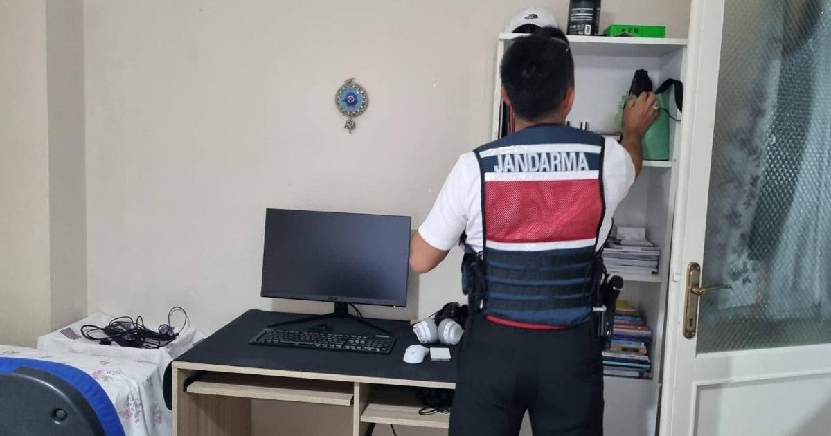 MİT'ten kredi kartı şebekesine operasyon