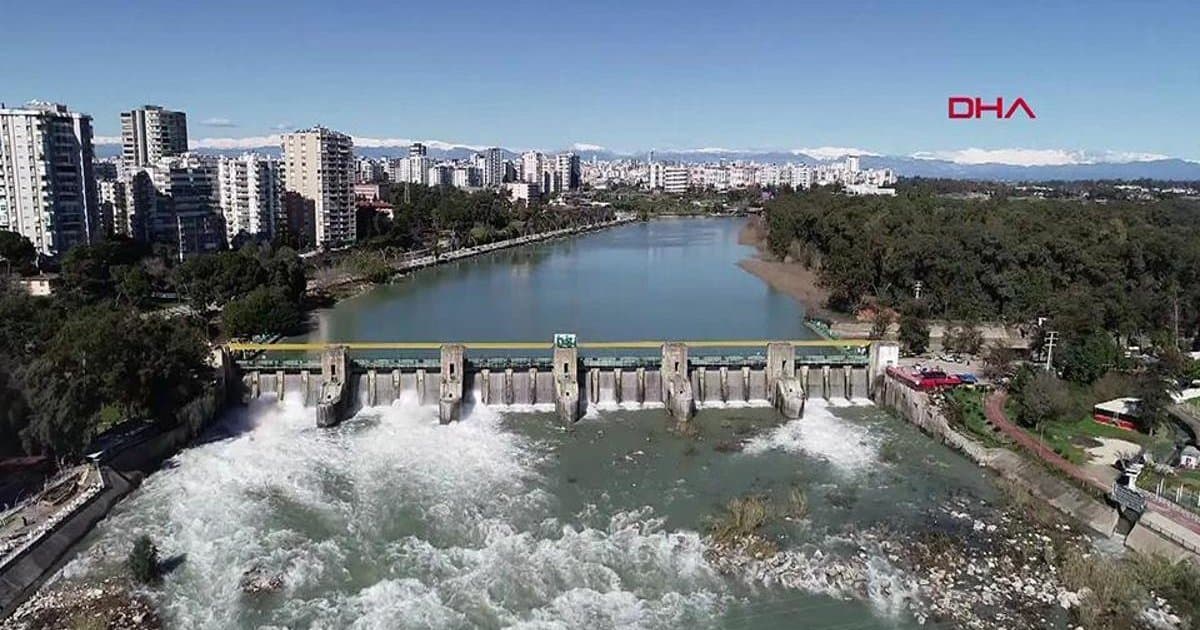 Adana'da barajlar doldu, taşkın uyarıları verildi