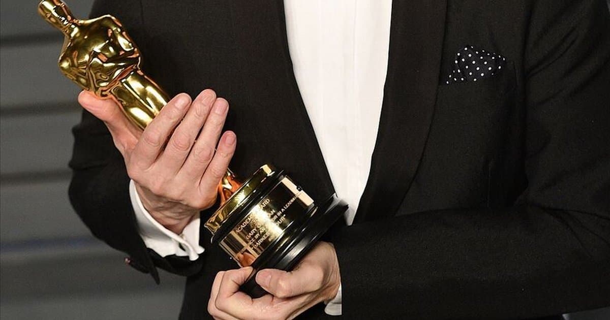 Rus Yönetmenin Oscar Ödülü Uçuşta Kayboldu