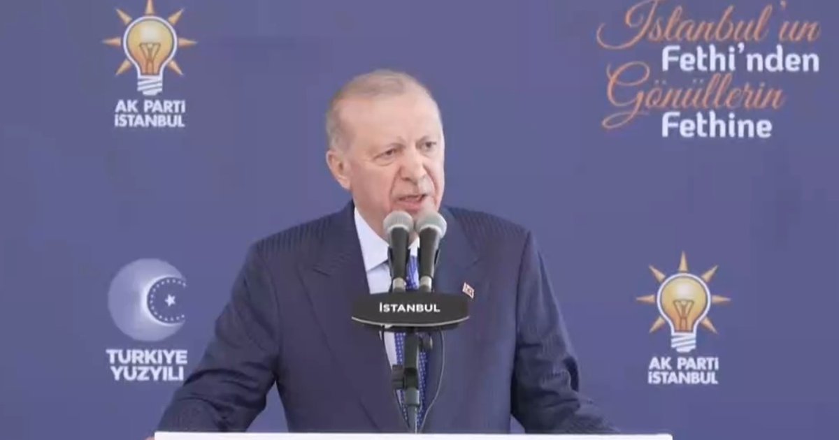Cumhurbaşkanı Erdoğan: Bayrağımız gökyüzünde nazlı nazlı dalgalansın