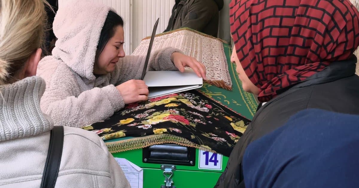 Bursa'da El Freni Çekilmeyen Otomobil 11 Yaşındaki Çocuğu Öldürdü
