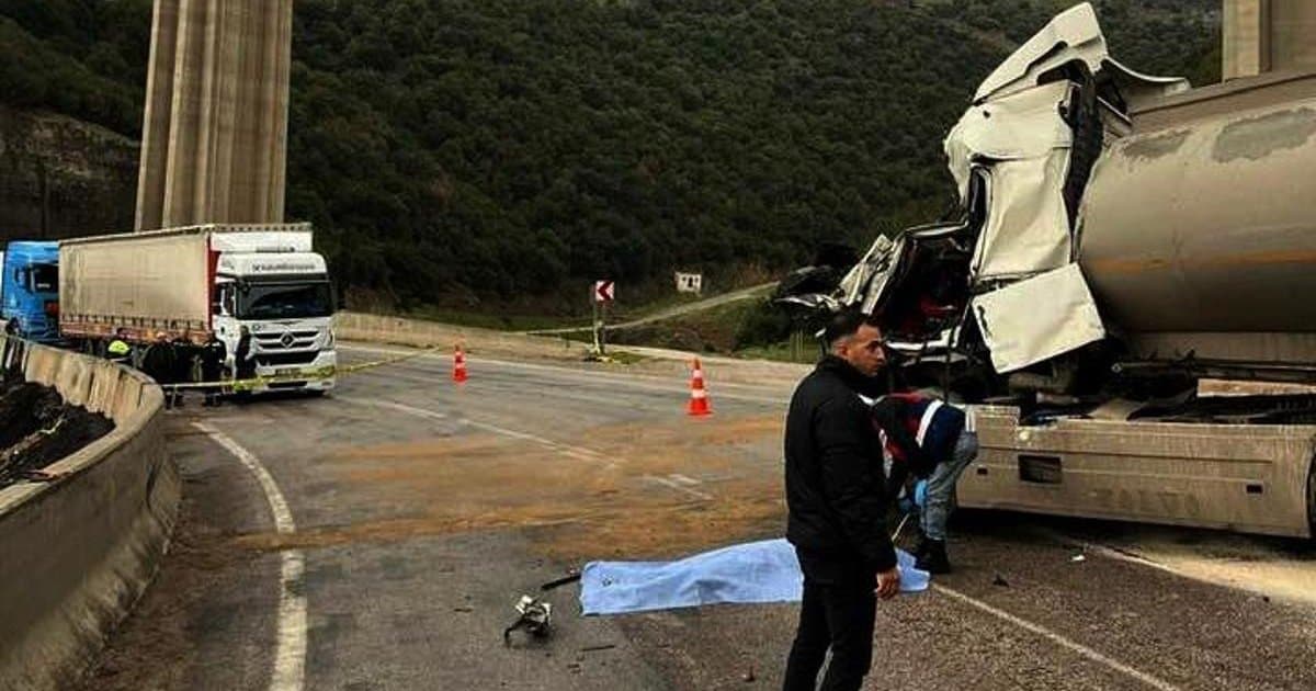 Gaziantep'te tankerler kafa kafaya çarpıştı: 1 ölü, 1 yaralı