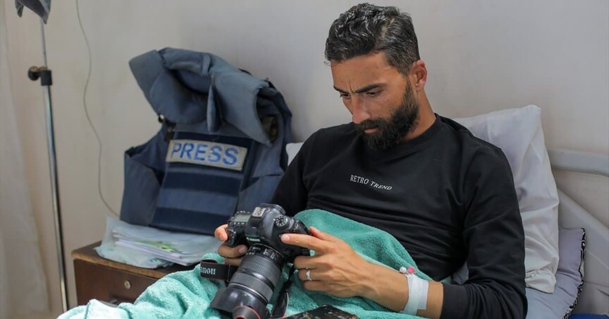 Gazze'li foto muhabiri tedavi için yurt dışına çıkmak istiyor