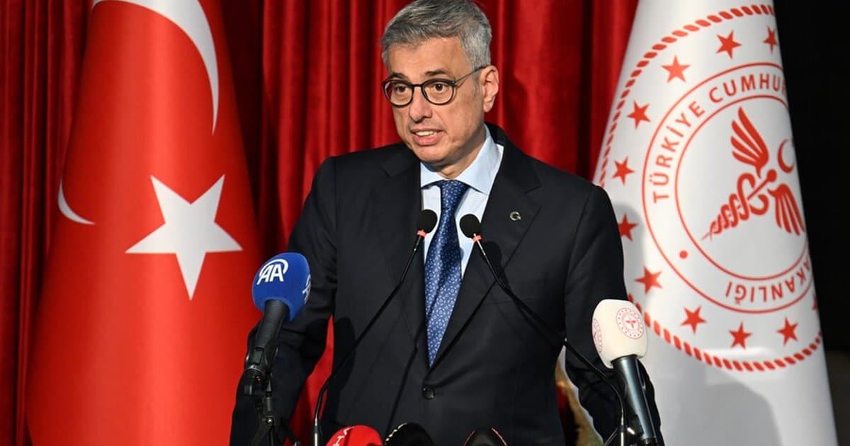 Bakan Memişoğlu: Sağlıkta insan gücü Türkiye'nin en büyük şansı