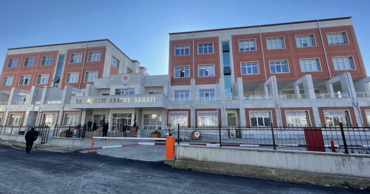 Bartın'da 13 yaşındaki çocuğa cinsel istismar: 33 tutuklu