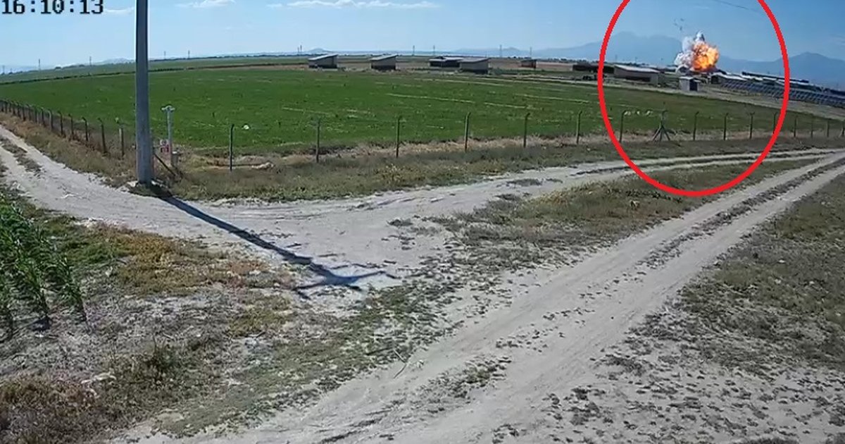 Niğde'deki havai fişek fabrikasındaki patlama güvenlik kamerasında