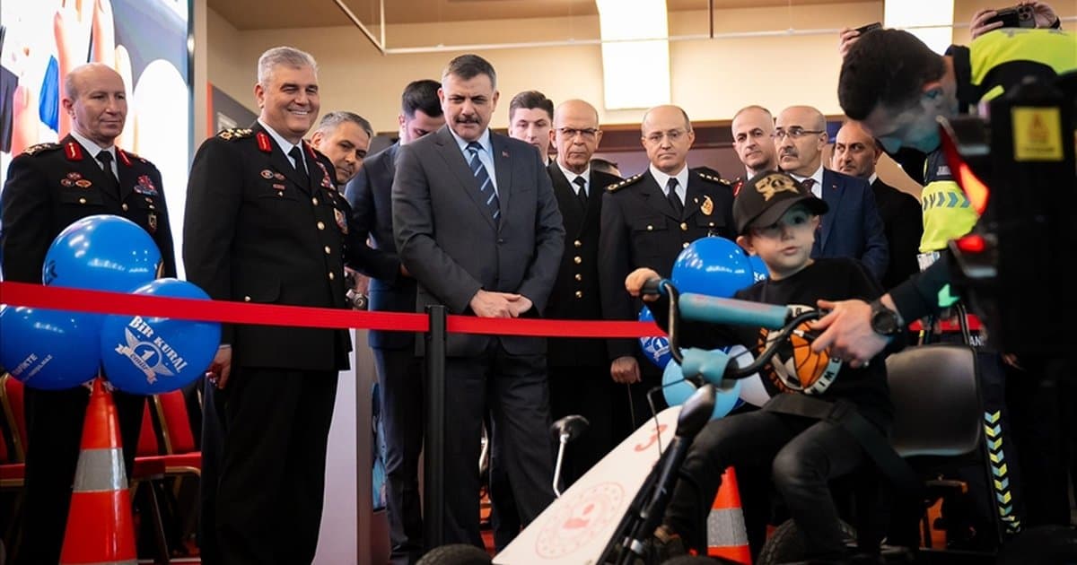 İçişleri Bakanı Çiftçi, Külliye'de Ramazan etkinliklarını ziyaret etti