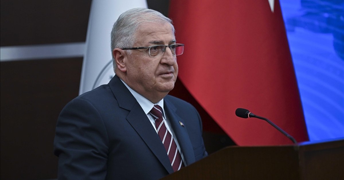 Bakan Güler, İran Savunma Bakan Vekili ile görüştü
