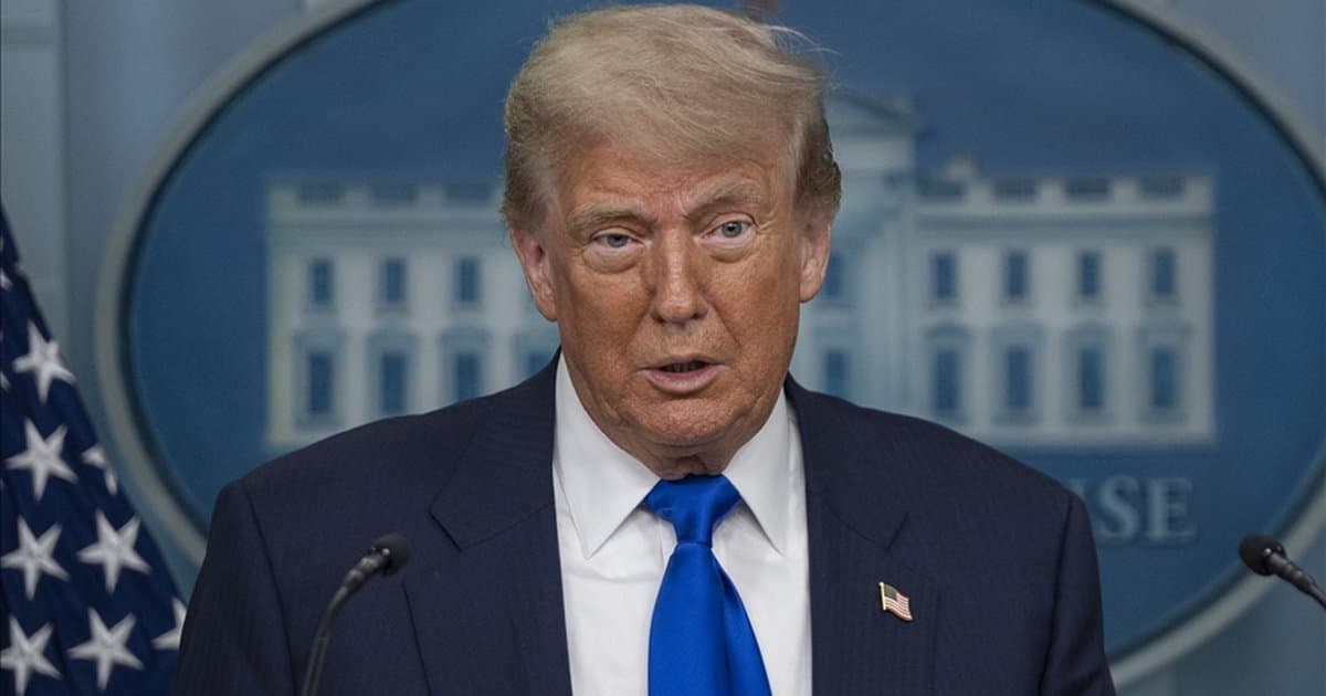 Trump'tan NATO açıklaması: Çekilme ihtimali gözden geçirilmenin de ötesinde