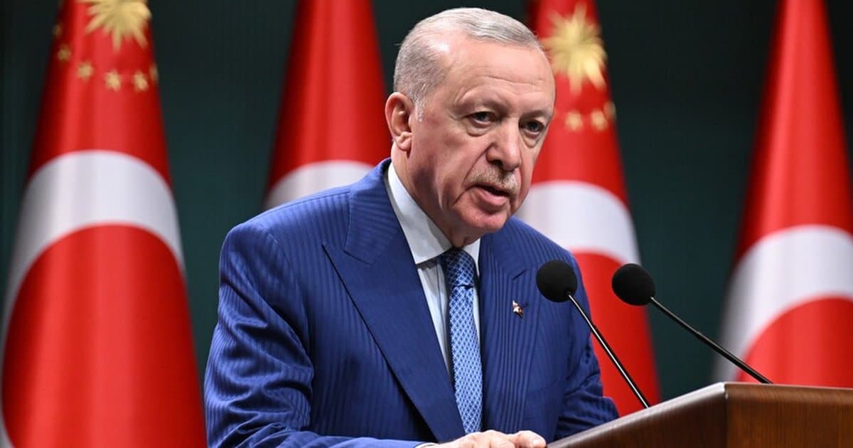 Cumhurbaşkanı Erdoğan: Anneler güçlü Türkiye'nin inşasında büyük rol oynuyor