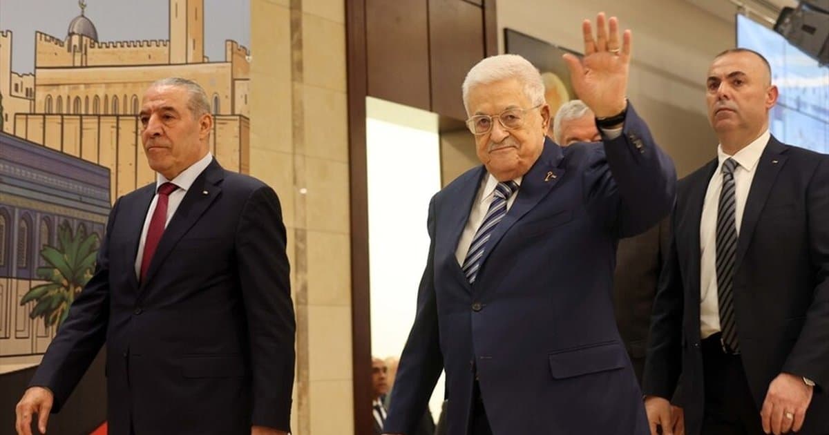 Mahmud Abbas Fetih Hareketi'nin başkanlığına yeniden seçildi