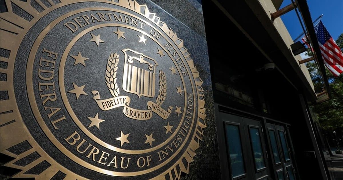 FBI, İran casusu için 200 bin dolar ödül koydu