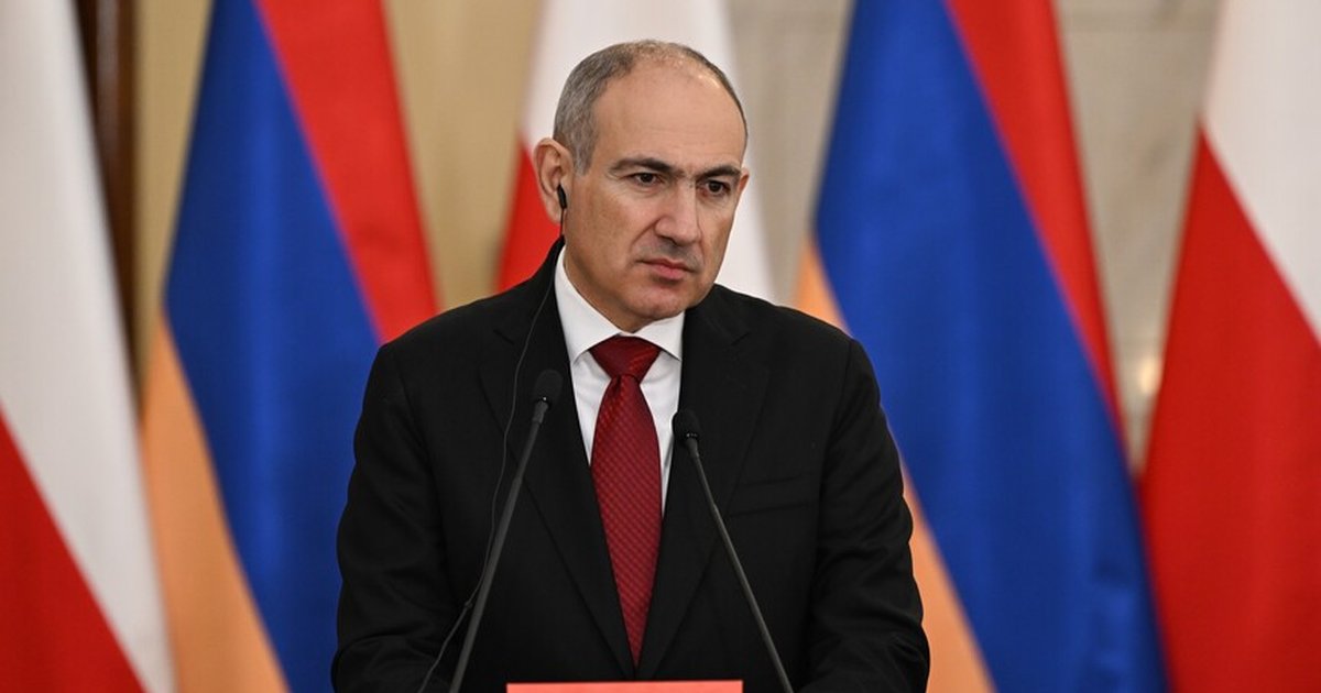 Paşinyan'dan seçim sonrası anayasa açıklaması