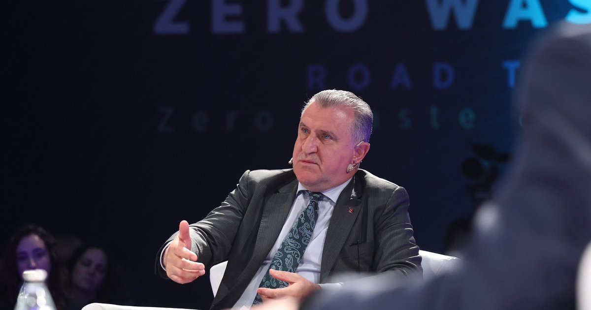 Bakan Bak: Gençler Sıfır Atık İçin Her Şeyi Yapabilir