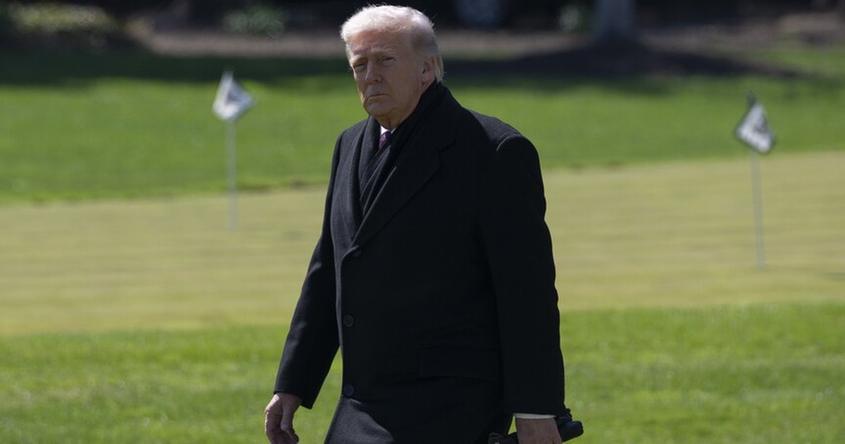 Trump, füze stoklarını görüşmek için savunma sanayisiyle toplanıyor